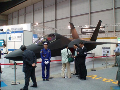  �ձ���һ�����M(j��n)���g(sh��)�(y��n)�C�C(j��)������ȫ�ߴ�ģ��