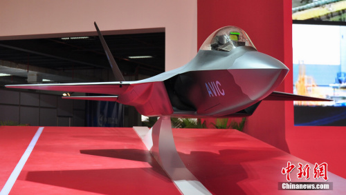 中國4代機(jī)模型亮相珠海航展 中國4代機(jī)模型亮相珠海航展