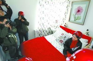 ����ӛ�������w�(y��n)�������ⷿ��ӛ�� ��ƽ �z