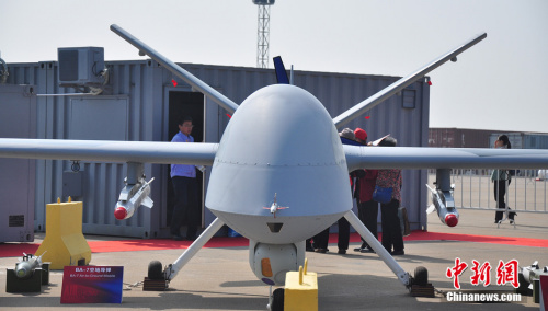 中國“翼龍”無人機亮相珠海航展 中國“翼龍”無人機亮相珠海航展