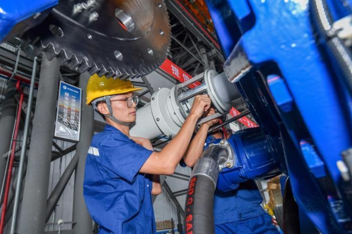 在海南探訪世界最大風(fēng)機(jī)葉片生產(chǎn)基地