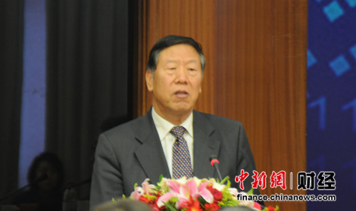 戴相龍:中國養(yǎng)老金儲備占GDP比例僅為2%(圖)