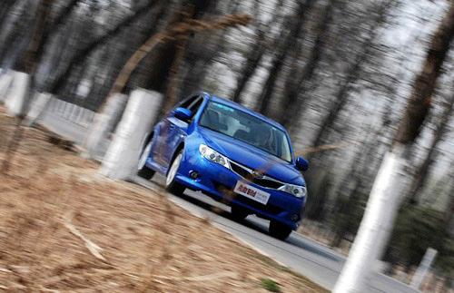 顛覆傳統(tǒng)/狂野不羈 試駕斯巴魯翼豹2.0R