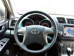 汽車(chē)之家 廣汽豐田 漢蘭達(dá) 2.7l 兩驅(qū)豪華導(dǎo)航版