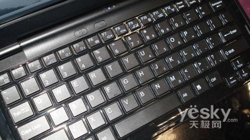 酷炫中國風(fēng) 新藍11寸上網(wǎng)本S11A廣州到貨