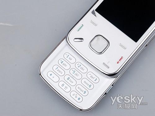 800萬(wàn)像素拍照旗艦 白色諾基亞N86開(kāi)箱圖賞