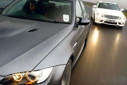 不輸超跑的性能 寶馬M3對(duì)比奔馳C63AMG 汽車之家 不輸超跑的性能 寶馬M3對(duì)比奔馳C63AMG 汽車之家