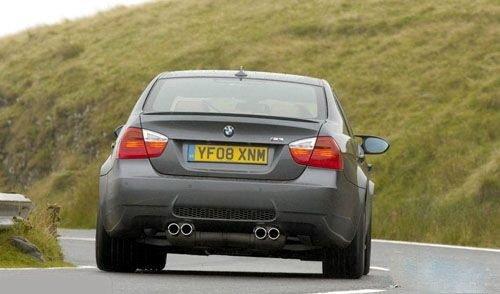 不輸超跑的性能 寶馬M3對(duì)比奔馳C63AMG 汽車(chē)之家 不輸超跑的性能 寶馬M3對(duì)比奔馳C63AMG 汽車(chē)之家