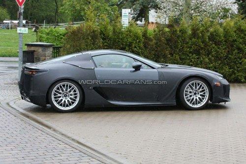 早前雷克薩斯LF-A諜照