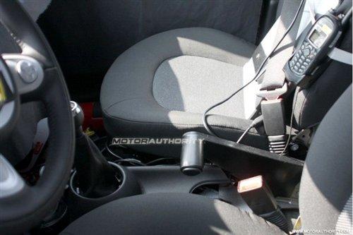 ����С��SUV MINI Countryman·ԇ�ع� ��܇֮��