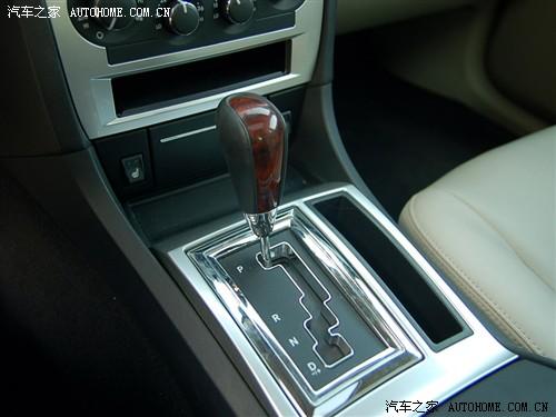 汽車之家 北京克萊斯勒 克萊斯勒300c 06款 5.7l豪華領(lǐng)航版
