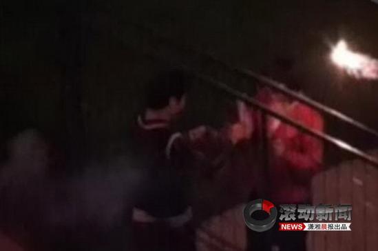 ���ӎ����˵�Ů��������´����(�M�D)