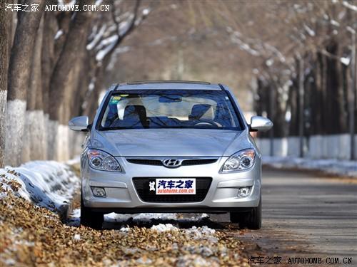 汽車之家 北京現(xiàn)代 現(xiàn)代i30 09款 2.0 手動尊享型