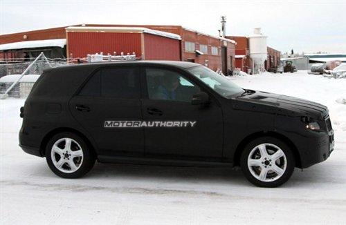 更輕更環(huán)保 奔馳新一代ML路試諜照曝光 汽車之家 更輕更環(huán)保 奔馳新一代ML路試諜照曝光 汽車之家