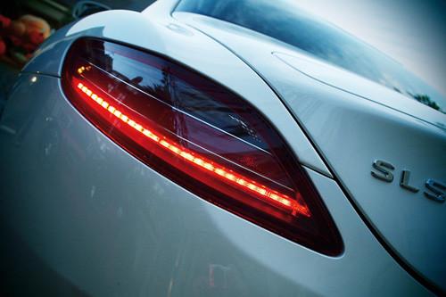 經(jīng)典重現(xiàn) 海外試梅賽德斯-奔馳SLS AMG