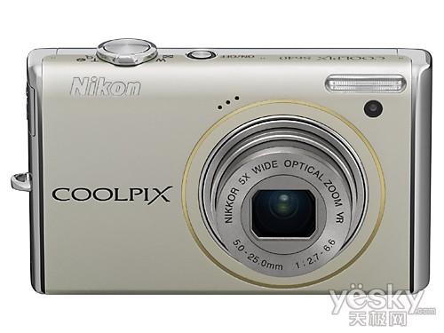 凸顯個性 拒絕撞機(jī) 五彩數(shù)碼相機(jī)推薦