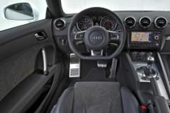 �������������ȊW��TT Coupe�c���п�