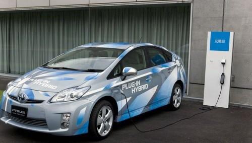 插電的混合動(dòng)力車 試2012款豐田普銳斯