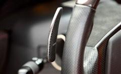 彗星撞地球 奧迪R8單挑法拉利Scuderia