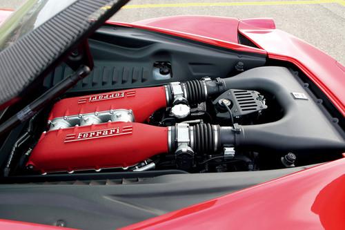 國(guó)家寶藏 試法拉利最新超跑458 Italia