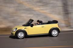 �帣�R�T ԇ�{���30�f(w��n)��(j��)�e��ͬ܇��