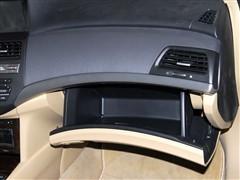 中型車銷量王PK 2010款雅閣對(duì)比凱美瑞