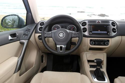 全新家族臉譜 試駕上海大眾國產(chǎn)途冠