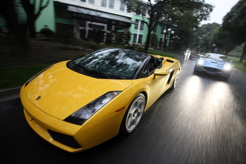 風(fēng)馬牛也相及 對(duì)比試駕法拉利/蘭博基尼