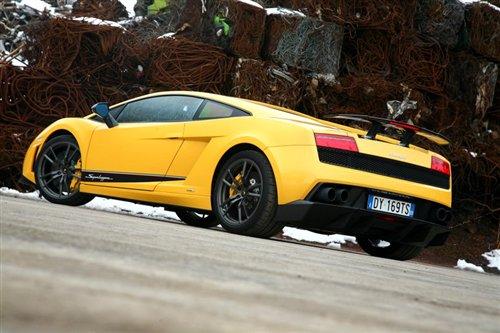 憤怒的公牛 試駕蘭博基尼Superleggera 汽車(chē)之家 憤怒的公牛 試駕蘭博基尼Superleggera 汽車(chē)之家