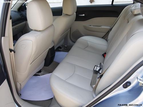 都是自主佼佼者 榮威350對比奔騰B50