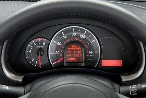 經(jīng)典微型車 海外試駕日產(chǎn)經(jīng)濟(jì)型車瑪馳