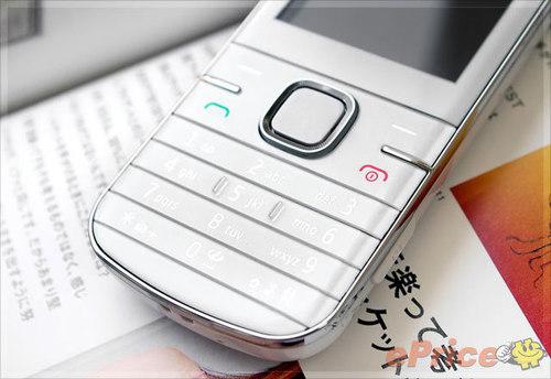 入門CDMA時尚手機(jī) 諾基亞3806詳盡評測