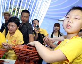 äͯ�W(xu��)У��С������־Ը�ߵ���������[�����@��ͨ�^(gu��)�Լ����|�X(ju��)�� (t��ng)�X(ju��)�H����������ʢ�r��