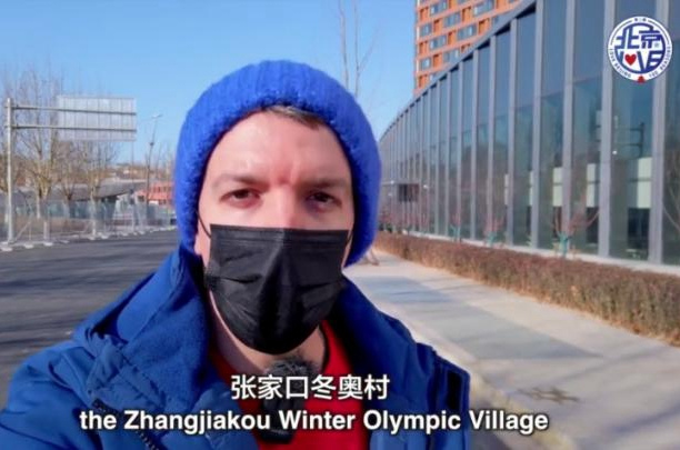 運動員公寓什么樣？英國小哥玩嗨了