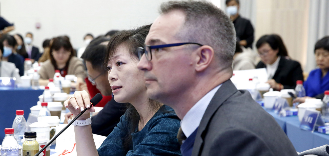 中國擴大高水平開放決心不變 外企稱更看好中國市場<p>    企業(yè)代表表示，通過聆聽圓桌會關(guān)于黨的二十大報告的詳細解讀，對于報告重點內(nèi)容有了更深入更全面的掌握和理解，更加提振了在華投資的信心。<p>