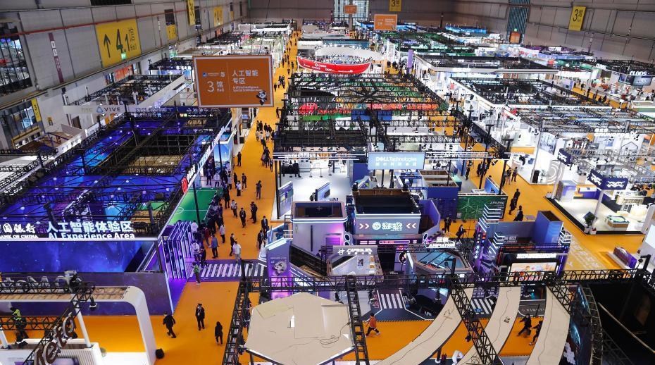 <h2>數(shù)字經(jīng)濟(jì)快速發(fā)展 數(shù)字人才如何培養(yǎng)？</h2><p>數(shù)字經(jīng)濟(jì)作為國民經(jīng)濟(jì)的“穩(wěn)定器”和“加速器”作用無可替代，在其快速發(fā)展的環(huán)境下，培養(yǎng)高水平的數(shù)字化人才成為當(dāng)務(wù)之急。</p>