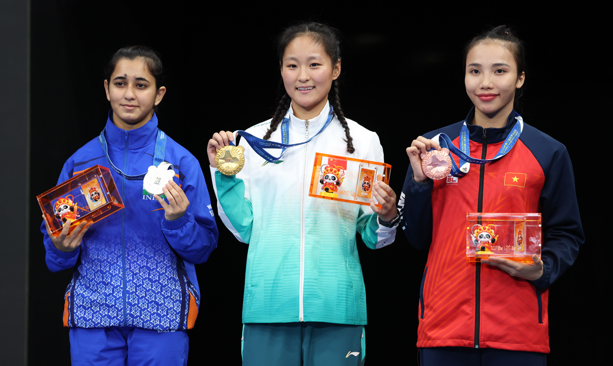 中國選手陳夢粵奪得武術(shù)散打女子52公斤級冠軍