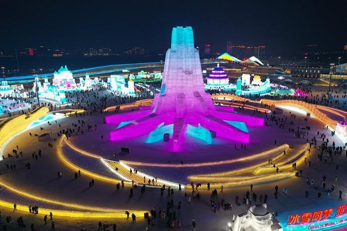 人氣爆棚！第26屆哈爾濱冰雪大世界開(kāi)園