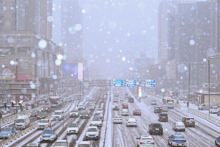 北方多地開(kāi)啟降雪模式